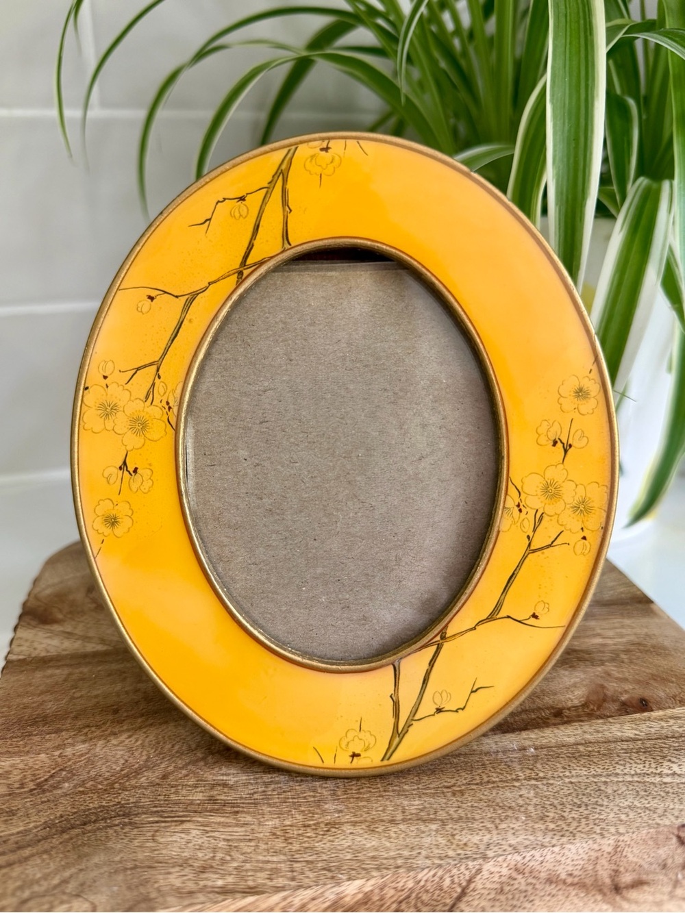 Vintage Bucklers Floral Enamel Standing Photo Picture Frame (9x13)